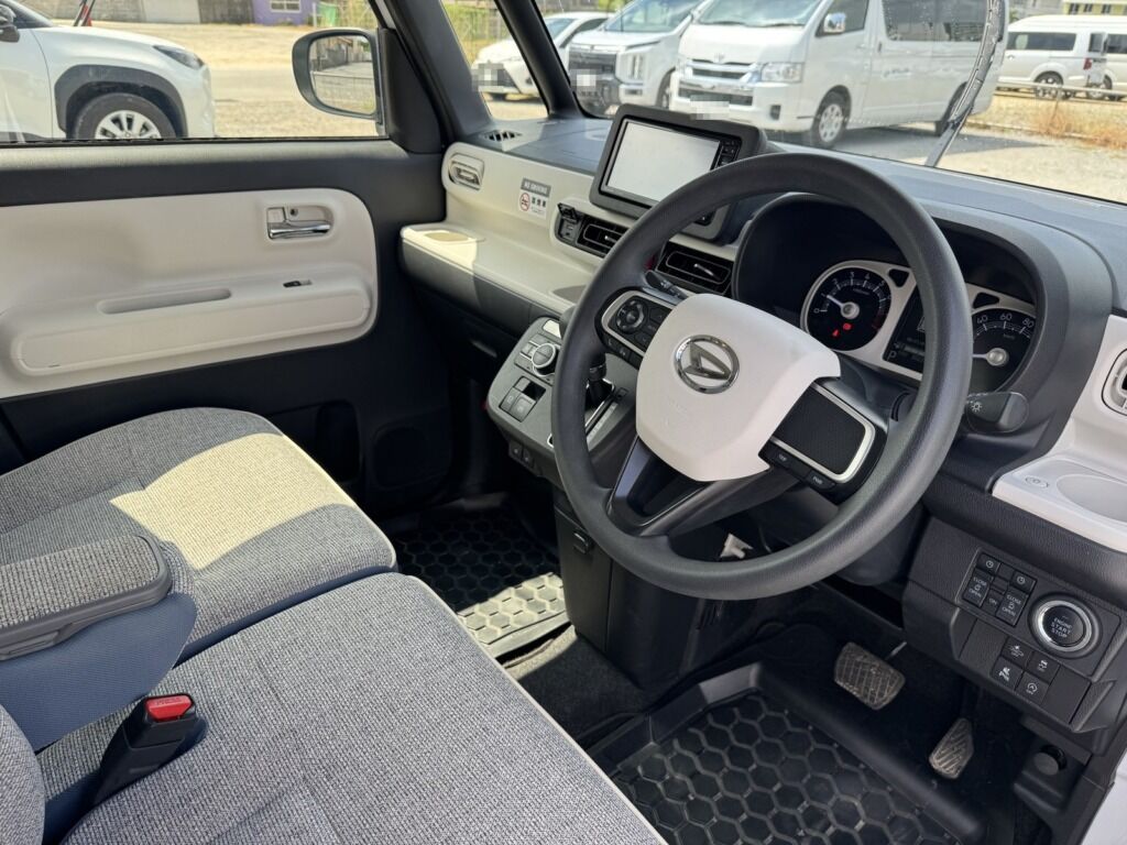 Move Canbus driver seat and navigation
